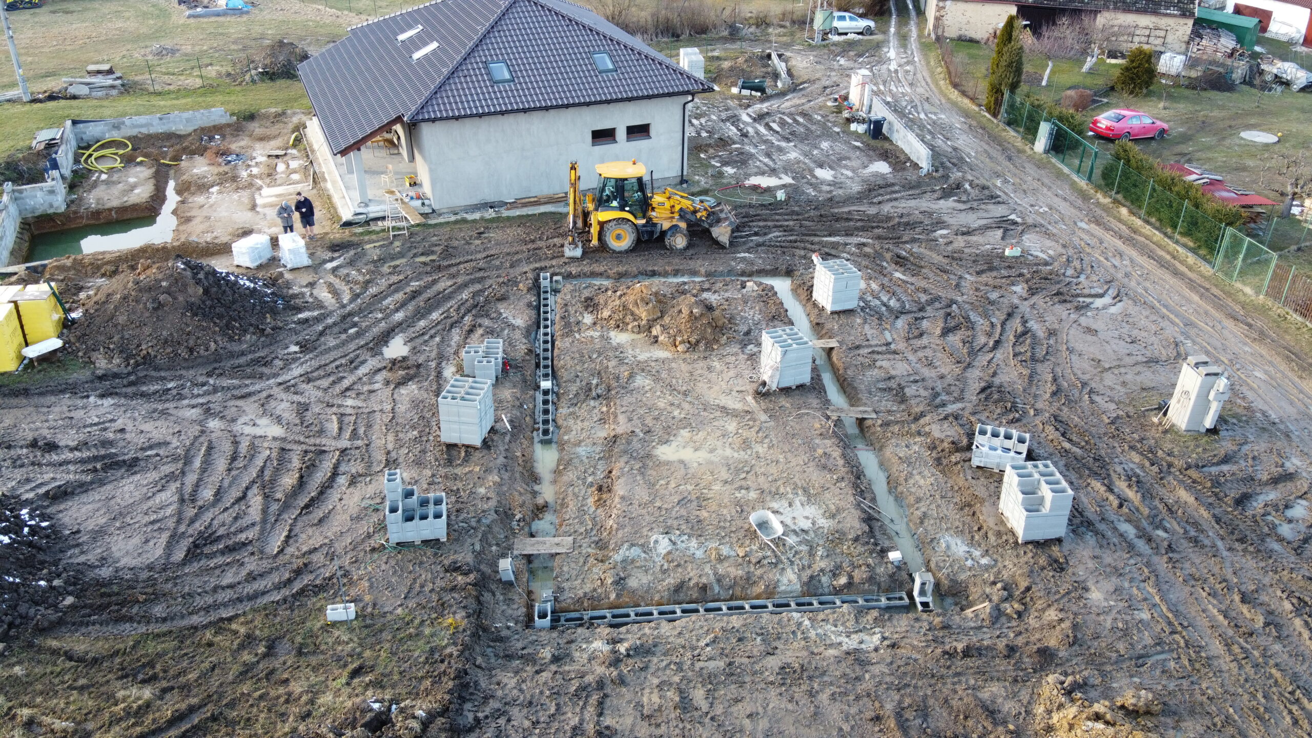 Stavba základů rodinného domu - střední čechny